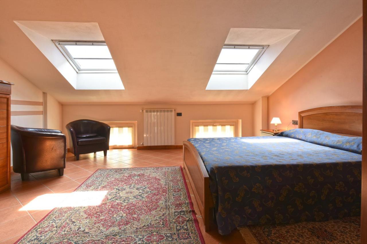 Hotel Ristorante Borgovecchio Montegrosso d'Asti Luaran gambar